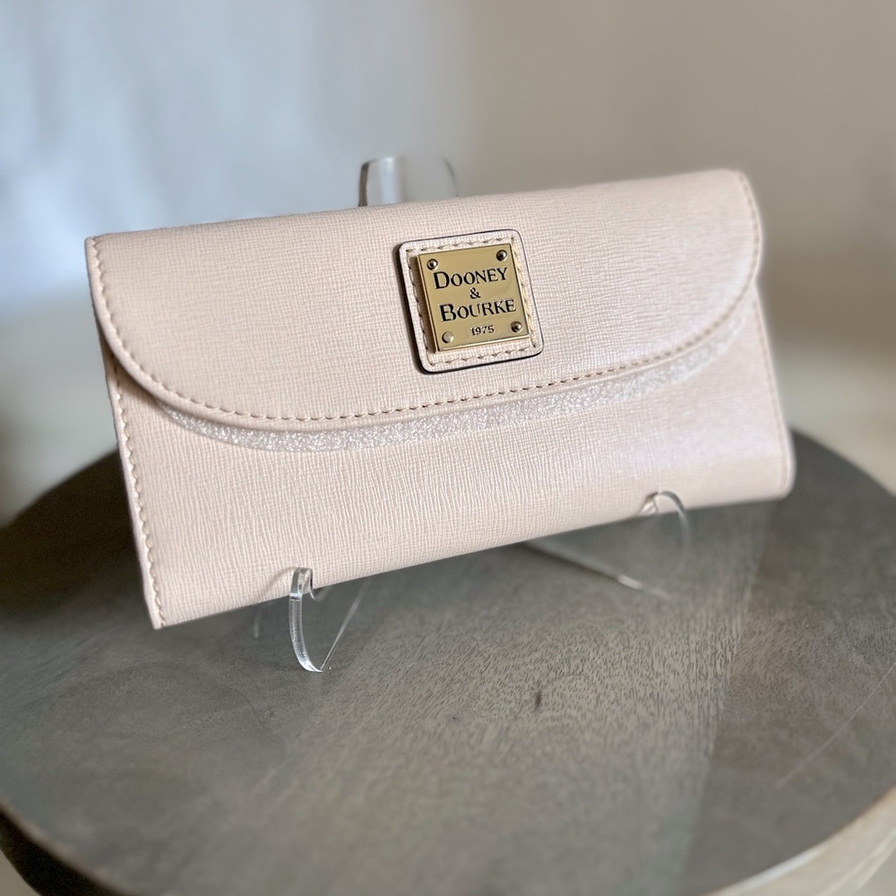 Dooney and Bourke Saffiano Leather Wallet in LIGHT PINK